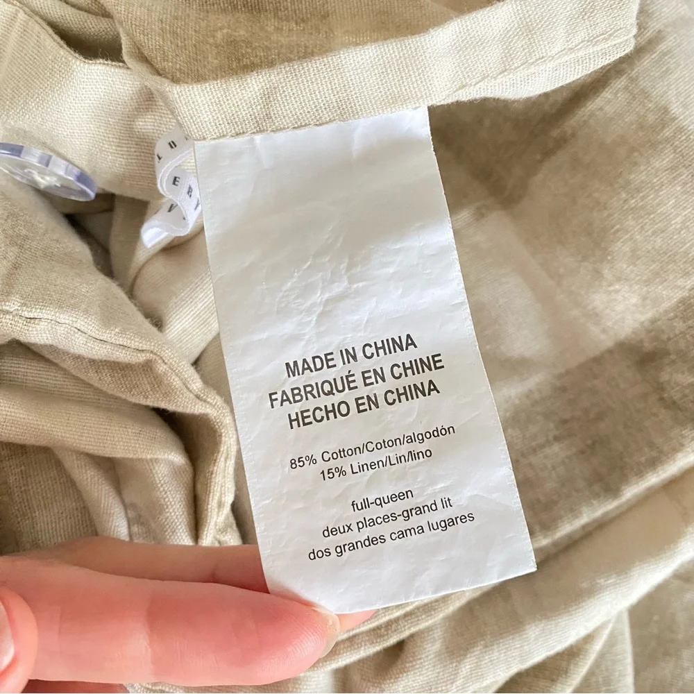 Pottery Barn Beige and White Gingham Duvet Cover